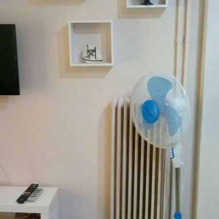 Apartment 7 Stars Near Metro Athens
